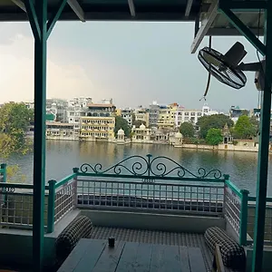 3* Hotel Nayee Haveli