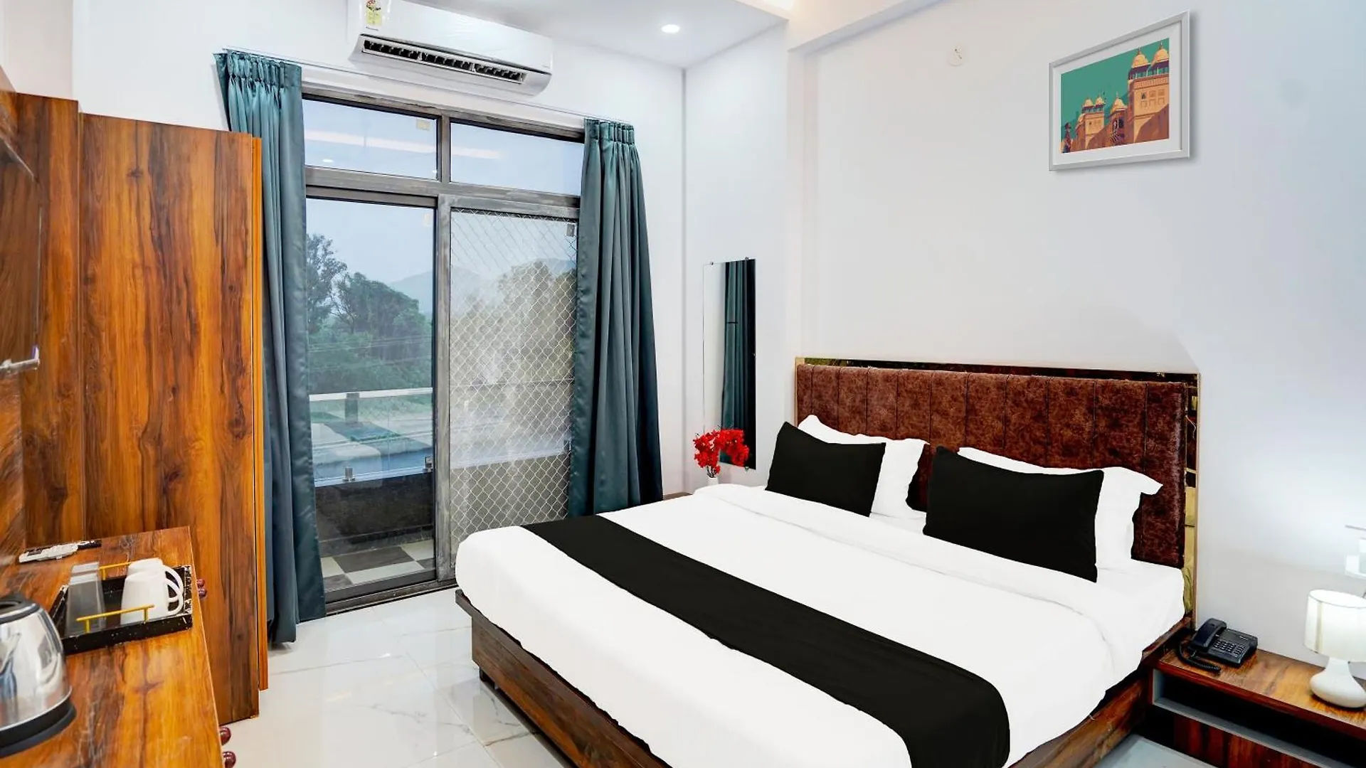 Hotel O Raj Gharana Udaipur 3*,