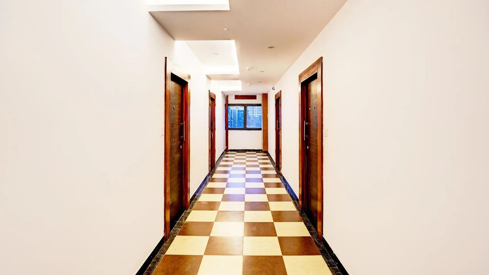 Hotel O Raj Gharana Udaipur 3*,  India